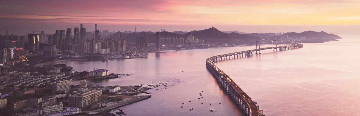 Pont traversant la mer à Dalian